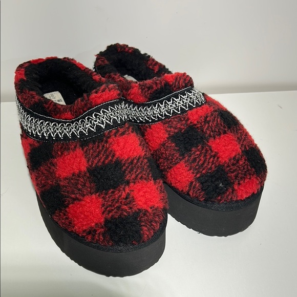 Simply Southern Red and Black Plaid Women's Shoes - Picture 2 of 4